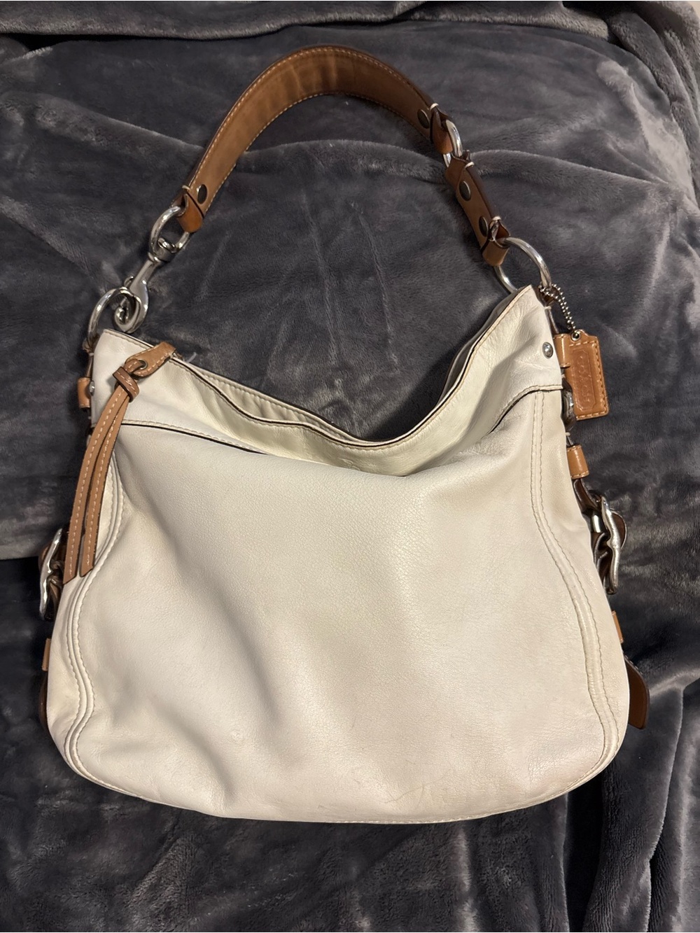 Y2K Coach White Leather Zoe, Tan/ Camel Buckle Strap Shoulder Bag, Tan Hangtag